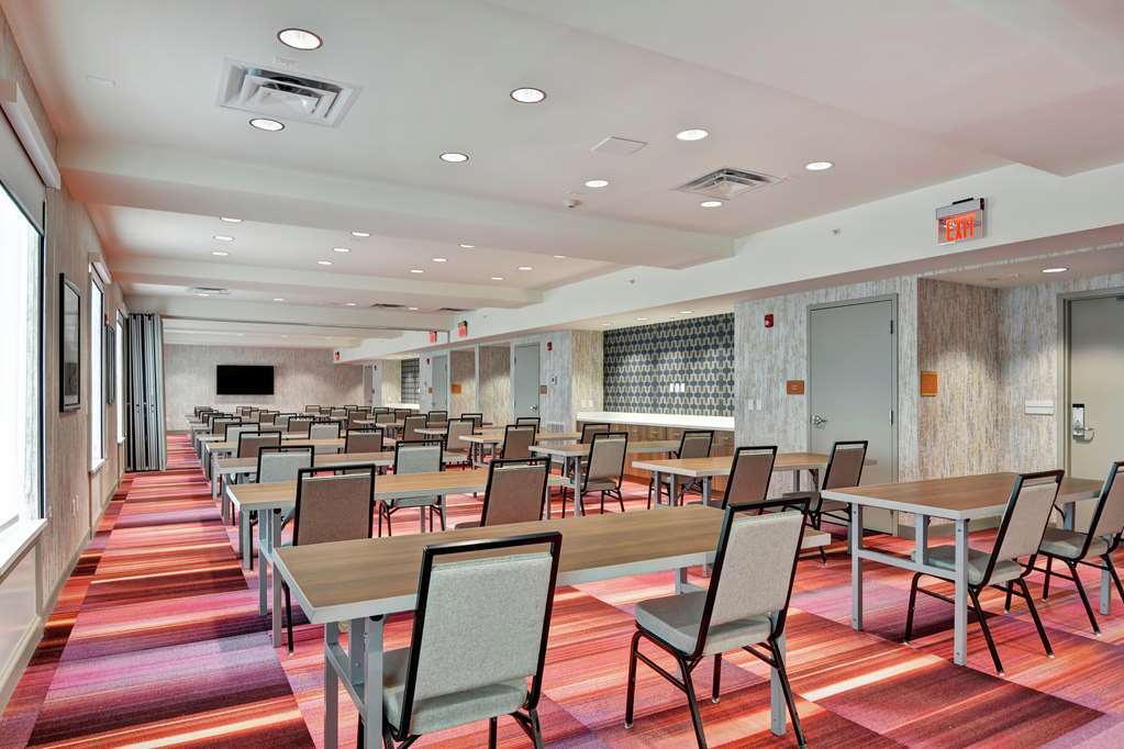 Home2 By Hilton Hershey Hotel